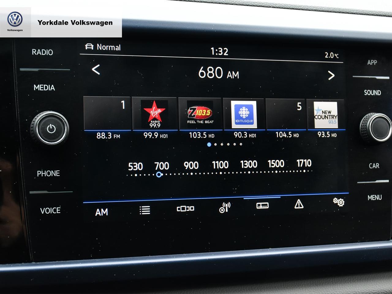 2022 Volkswagen Taos  Photo