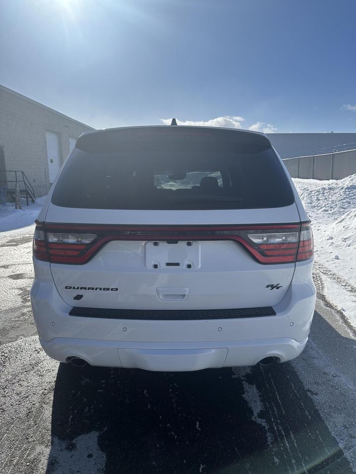2024 Dodge Durango R-T V8, AWD, LEATHER, SUN ROOF, NAVIGATION Photo