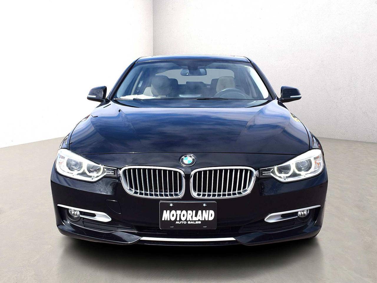 2014 BMW 3 Series 320i xDrive Leather Sunroof Photo