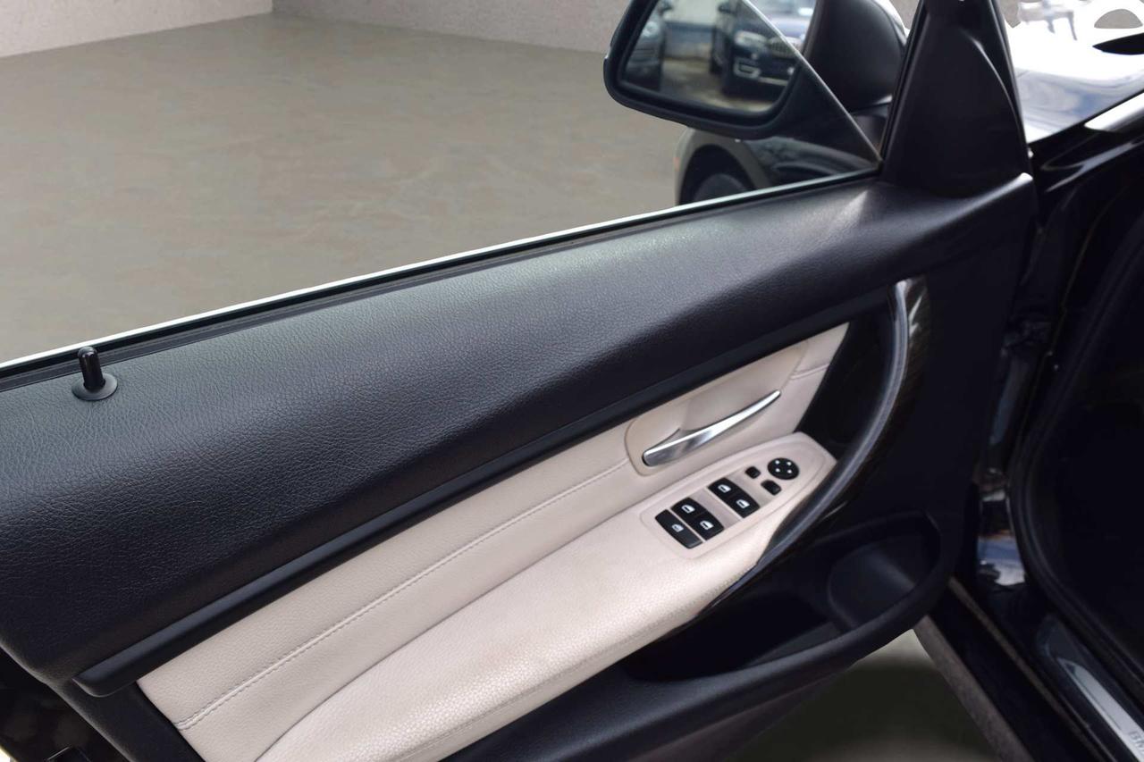 2014 BMW 3 Series 320i xDrive Leather Sunroof Photo