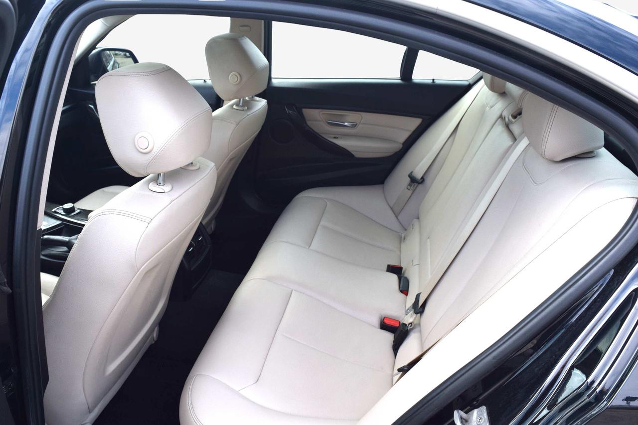 2014 BMW 3 Series 320i xDrive Leather Sunroof Photo