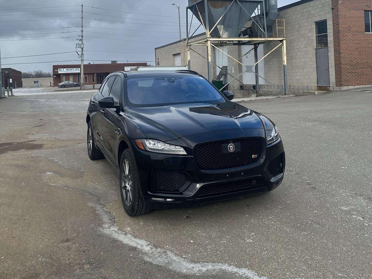 2017 Jaguar F-PACE SPORT/ LEATHER/ALLOYS/SUNROOF Photo