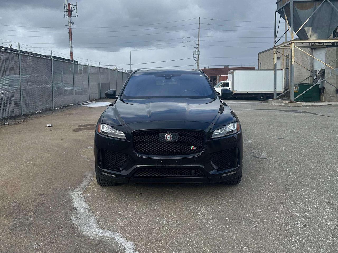 2017 Jaguar F-PACE SPORT/ LEATHER/ALLOYS/SUNROOF Photo