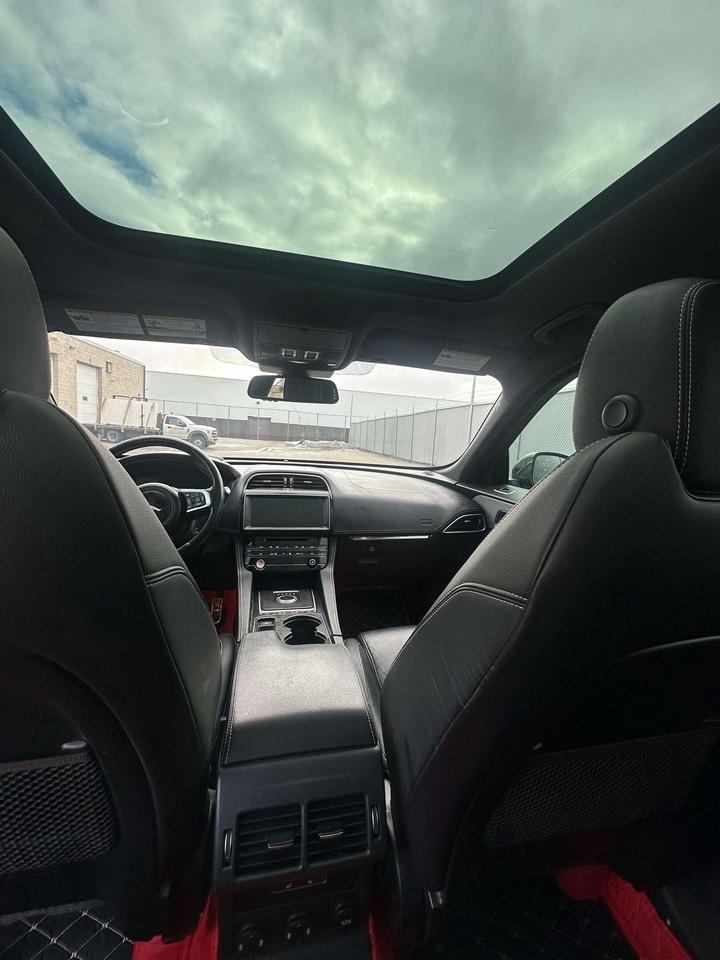 2017 Jaguar F-PACE SPORT/ LEATHER/ALLOYS/SUNROOF Photo