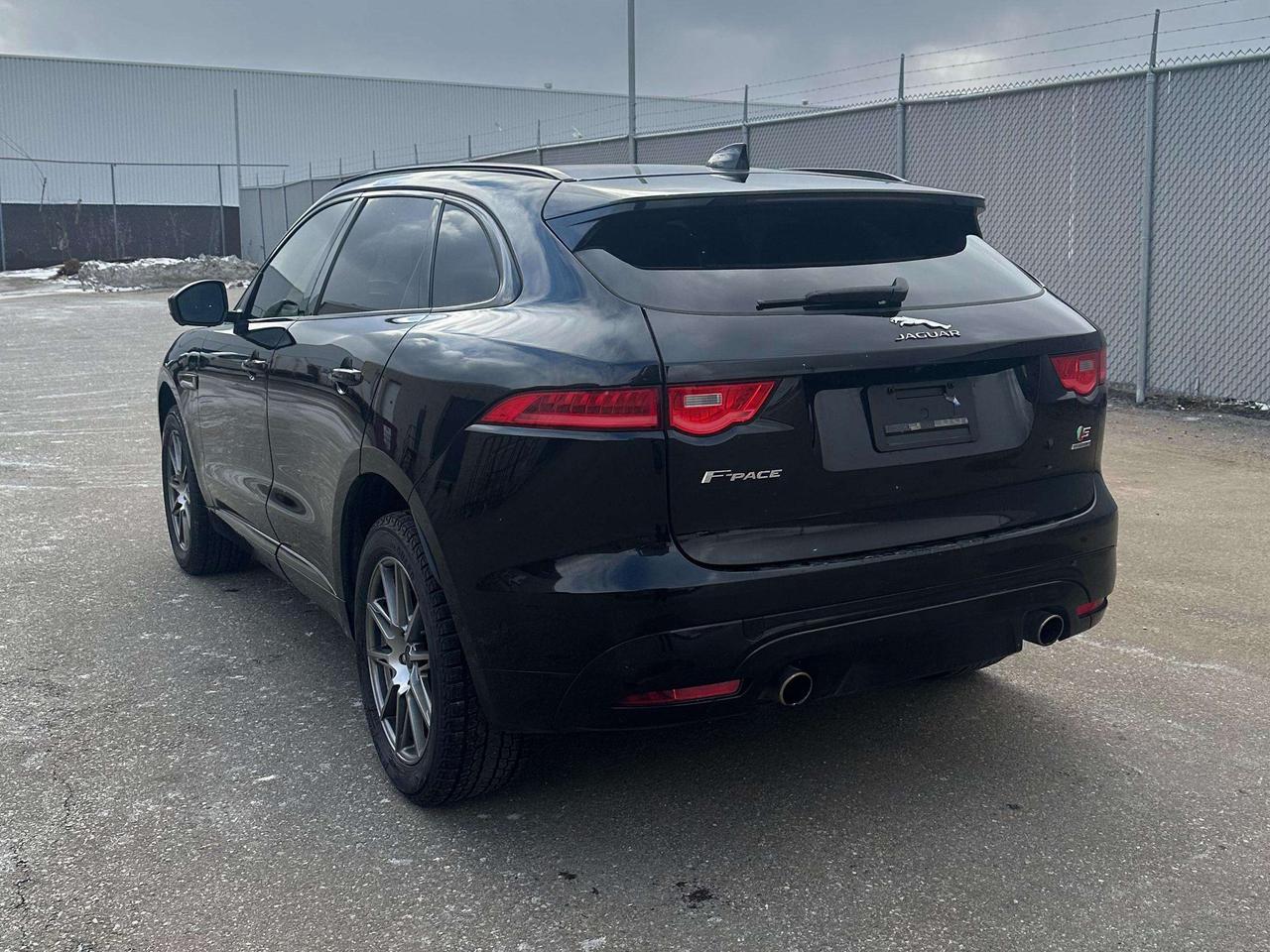 2017 Jaguar F-PACE SPORT/ LEATHER/ALLOYS/SUNROOF Photo