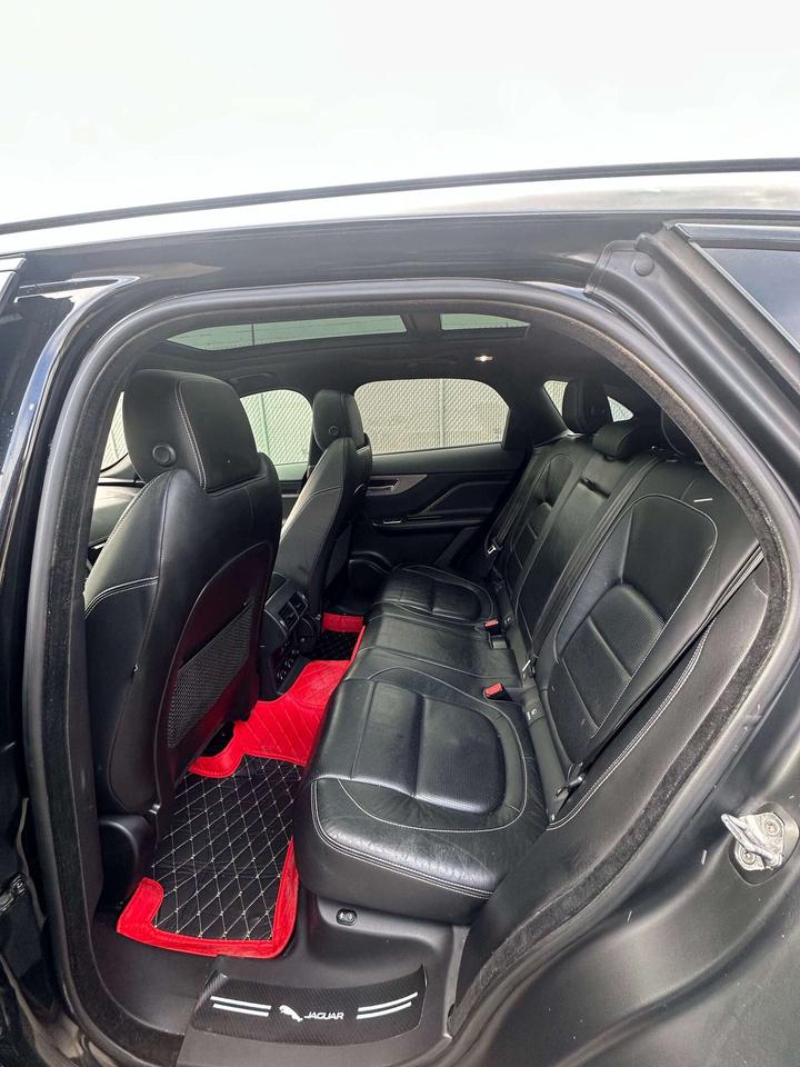 2017 Jaguar F-PACE SPORT/ LEATHER/ALLOYS/SUNROOF Photo