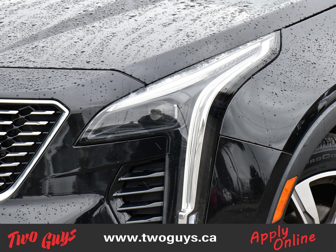 2019 Cadillac XT4 Premium Luxury AWD Panoroof Nav Leather Photo2