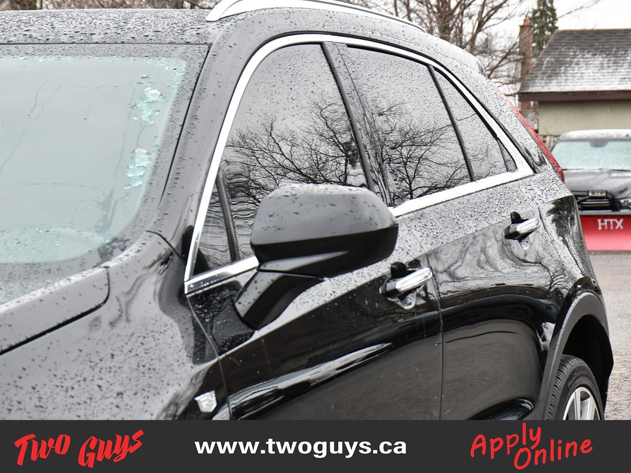 2019 Cadillac XT4 Premium Luxury AWD Panoroof Nav Leather Photo