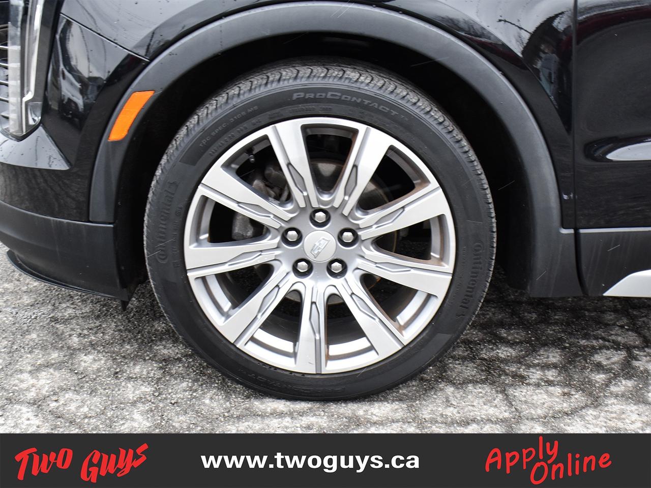 2019 Cadillac XT4 Premium Luxury AWD Panoroof Nav Leather Photo