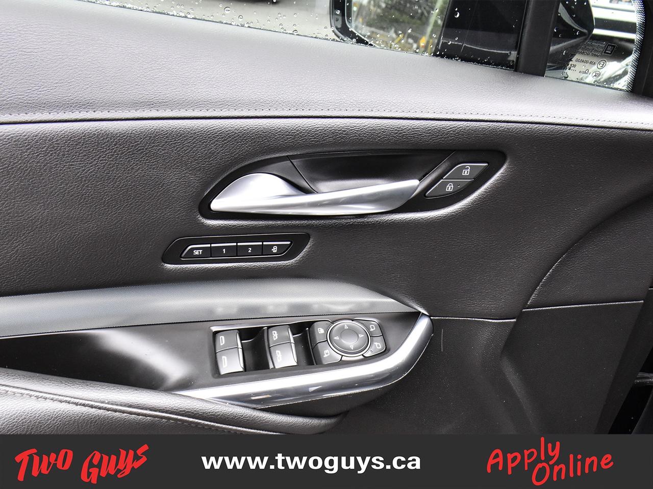 2019 Cadillac XT4 Premium Luxury AWD Panoroof Nav Leather Photo