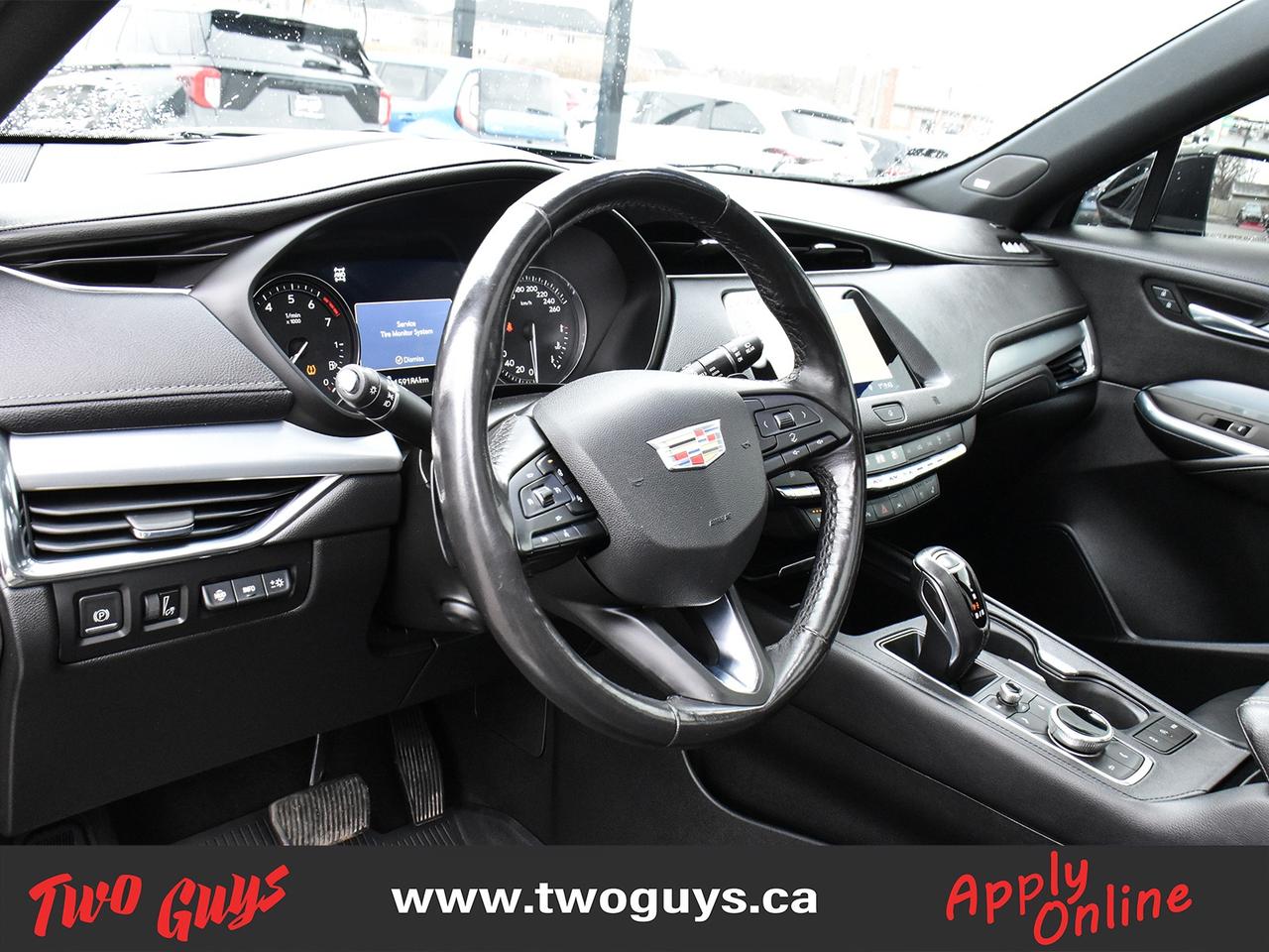 2019 Cadillac XT4 Premium Luxury AWD Panoroof Nav Leather Photo