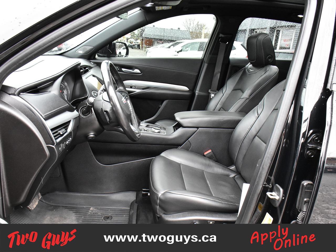 2019 Cadillac XT4 Premium Luxury AWD Panoroof Nav Leather Photo