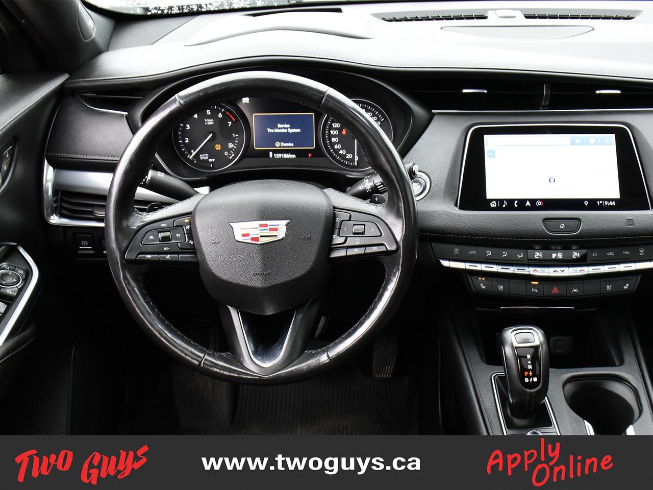 2019 Cadillac XT4 Premium Luxury AWD Panoroof Nav Leather Photo