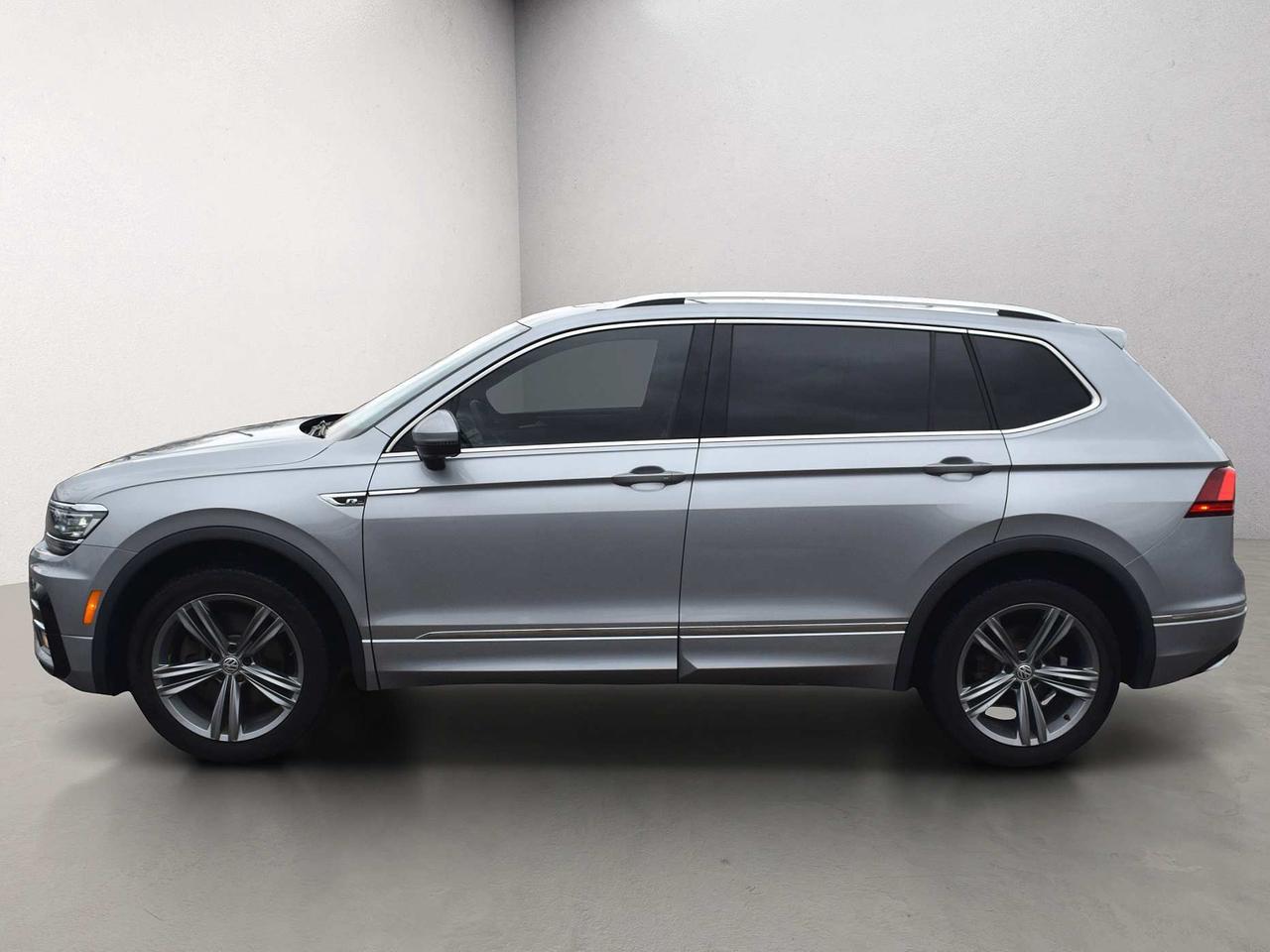 2020 Volkswagen Tiguan Highline R line AWD Navi Panoramic Sunroof Photo