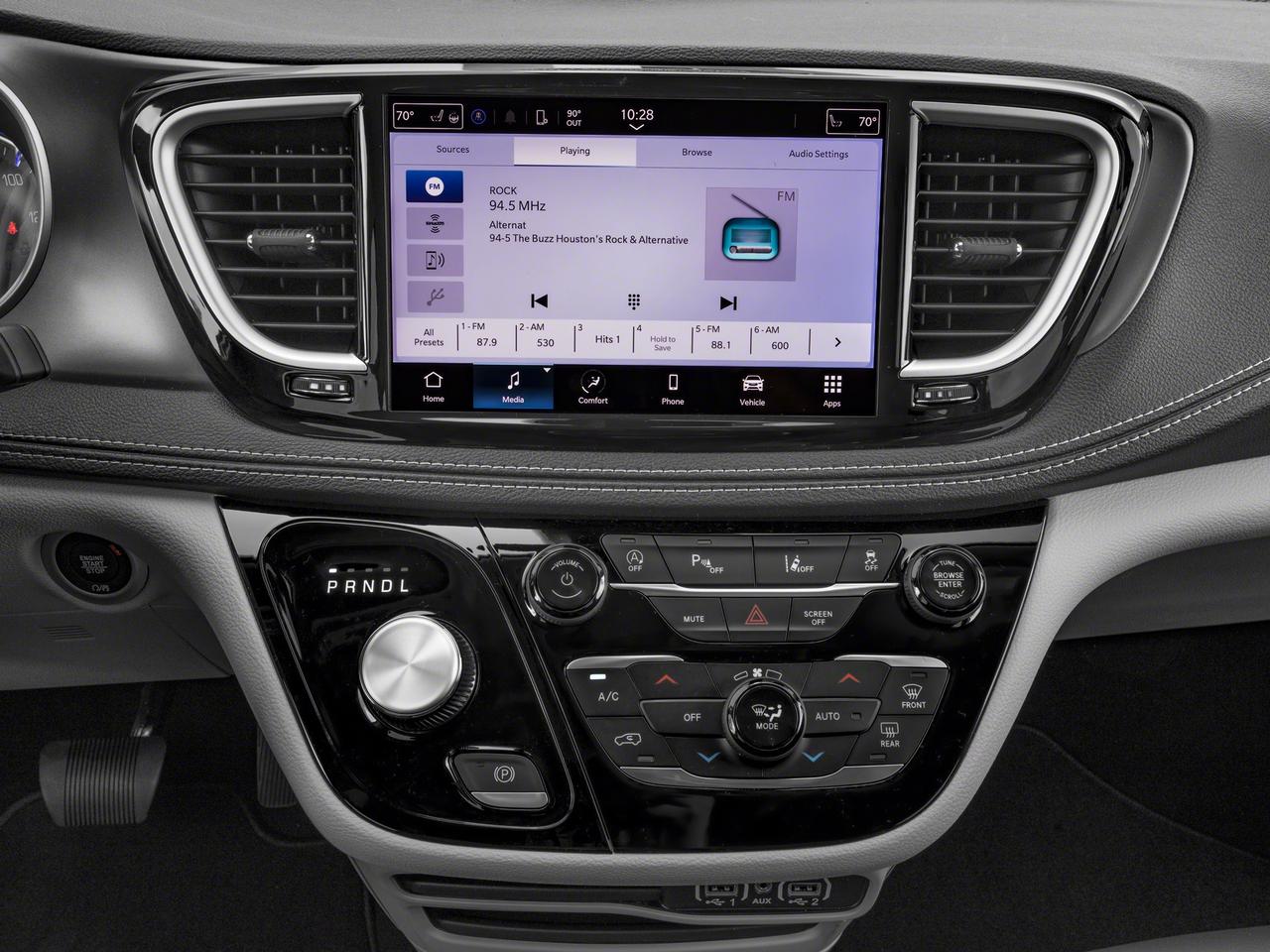 2023 Chrysler Pacifica TOURING L AWD Photo