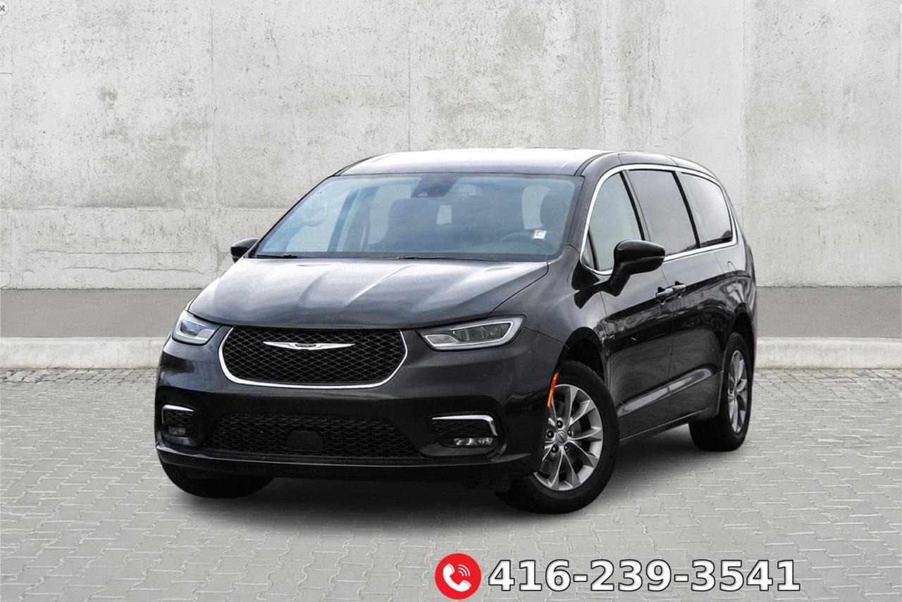 2023 Chrysler Pacifica Touring AWD  SiriusXM BkpCam HtdSeats Photo0