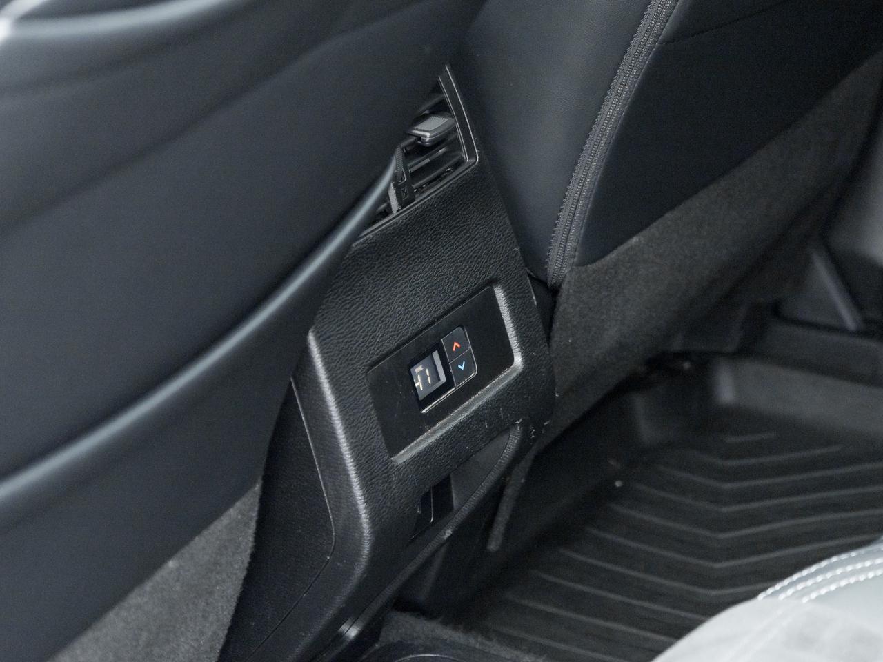 2023 Mitsubishi Outlander PHEV LE S-AWC   CPO FINANCE RATES FOR AS LOW AS 0.90% Photo