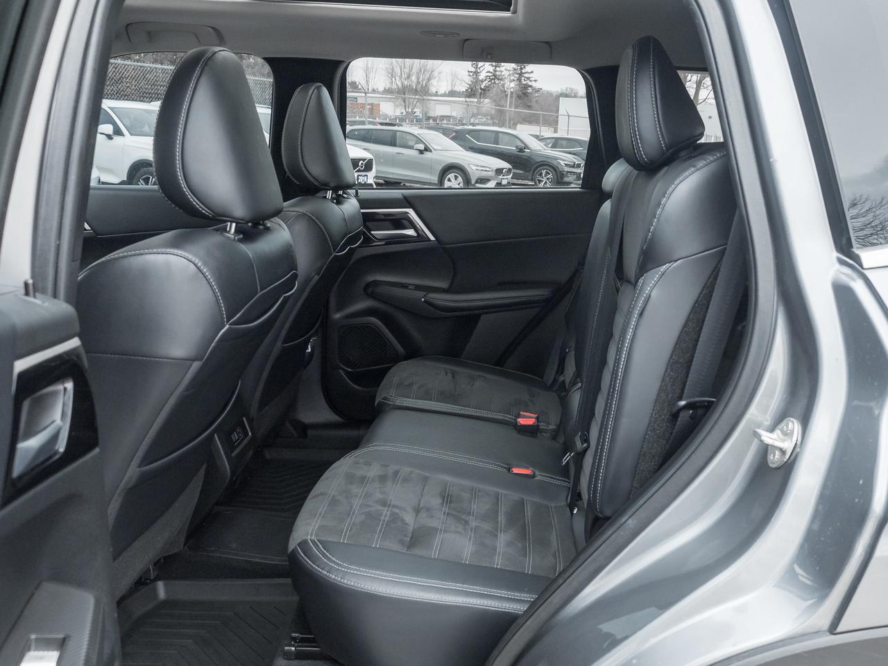 2023 Mitsubishi Outlander PHEV LE S-AWC   CPO FINANCE RATES FOR AS LOW AS 0.90% Photo