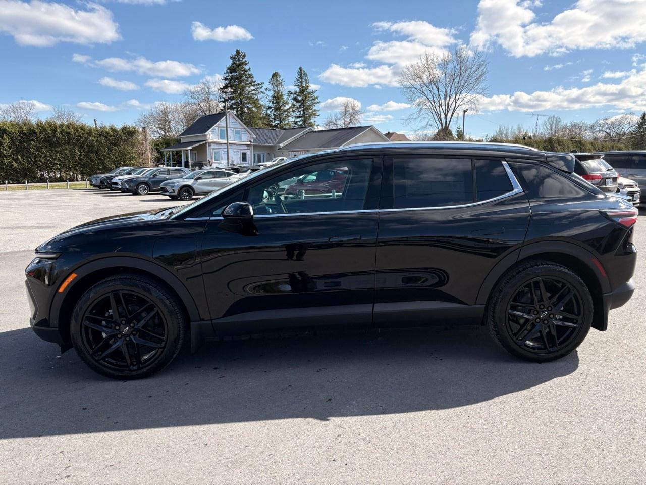 2026 Chevrolet Equinox EV 4dr LT Photo