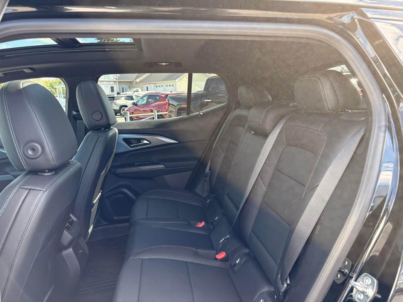 2026 Chevrolet Equinox EV 4dr LT Photo