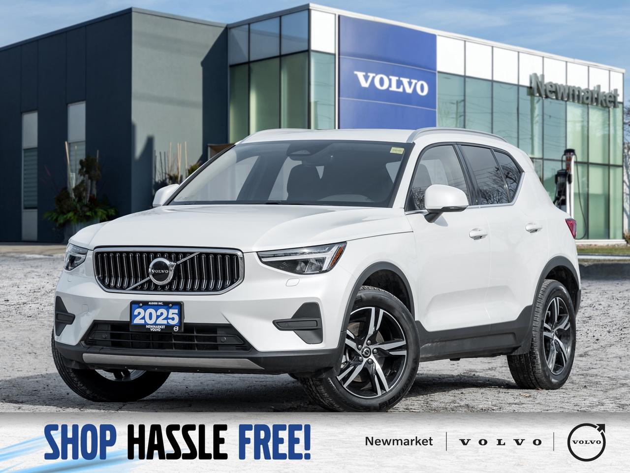 2025 Volvo XC40 B5 AWD Core  CPO FINANCE RATE FROM 3.49%* Photo