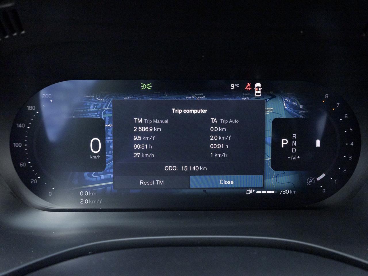 2025 Volvo XC60 B5 AWD PLUS  HARMAN KARDON  20" ALLOY WHEELS  CPO Photo