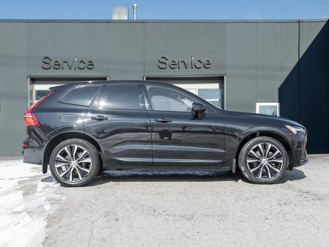 2025 Volvo XC60 B5 AWD PLUS  HARMAN KARDON  20" ALLOY WHEELS  CPO Photo