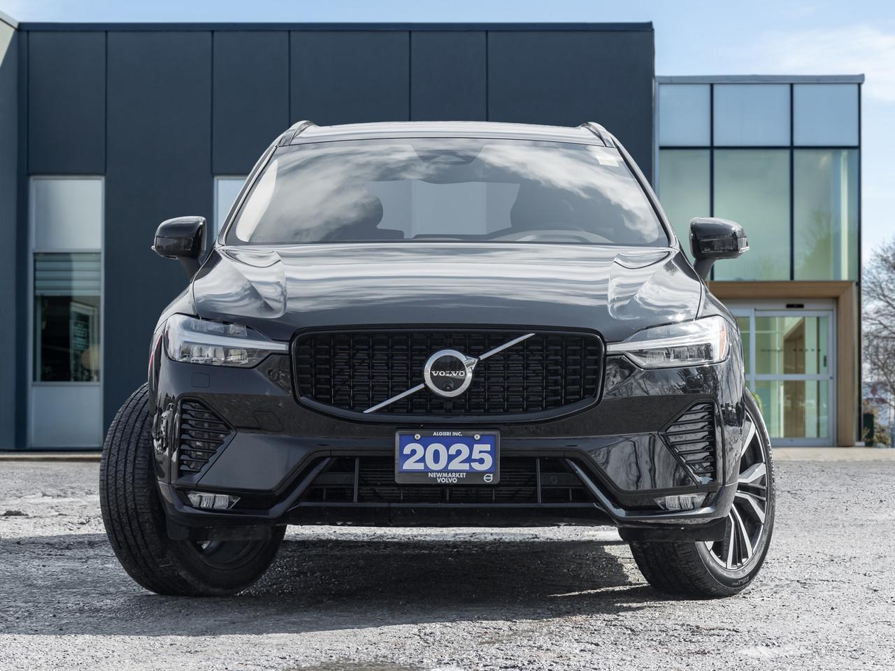 2025 Volvo XC60 B5 AWD PLUS  HARMAN KARDON  20" ALLOY WHEELS  CPO Photo