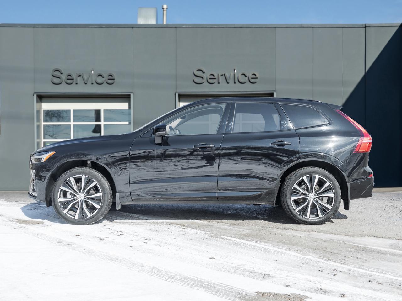 2025 Volvo XC60 B5 AWD PLUS  HARMAN KARDON  20" ALLOY WHEELS  CPO Photo2