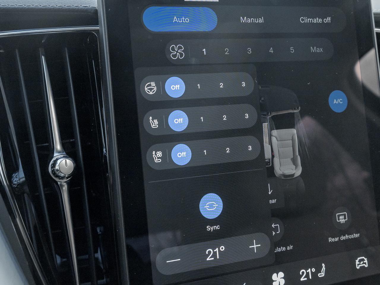 2026 Volvo XC60 B5 AWD ULTRA  BOWER & WILKINS  MASSAGE SEATS Photo