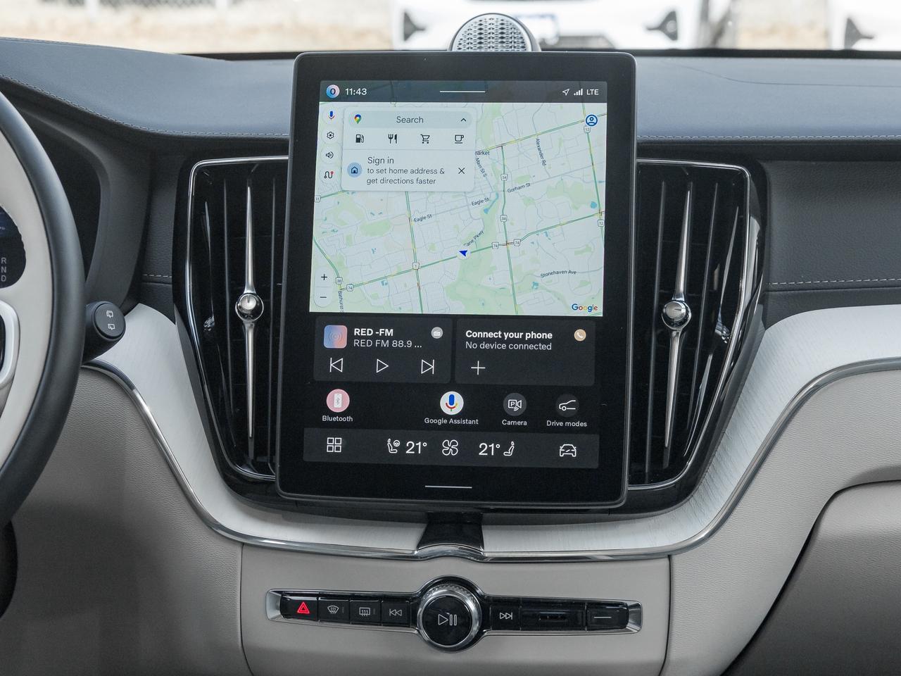 2026 Volvo XC60 B5 AWD ULTRA  BOWER & WILKINS  MASSAGE SEATS Photo