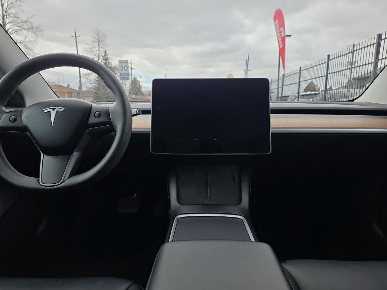 2022 Tesla Model 3 Long Range AWD * VERY LOW KM / 1 OWNER / DRIVER AS Photo