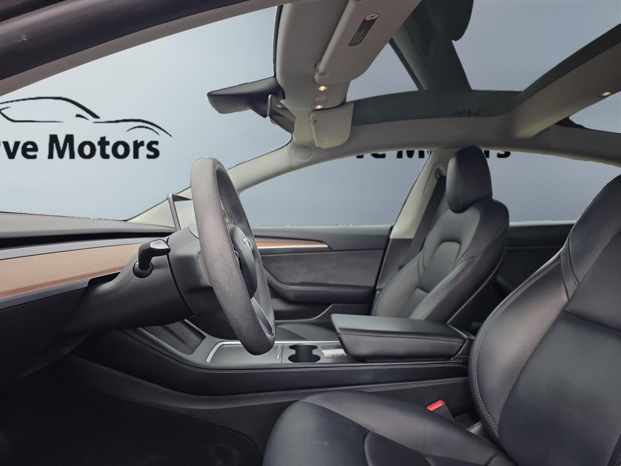 2022 Tesla Model 3 Long Range AWD * VERY LOW KM / 1 OWNER / DRIVER AS Photo