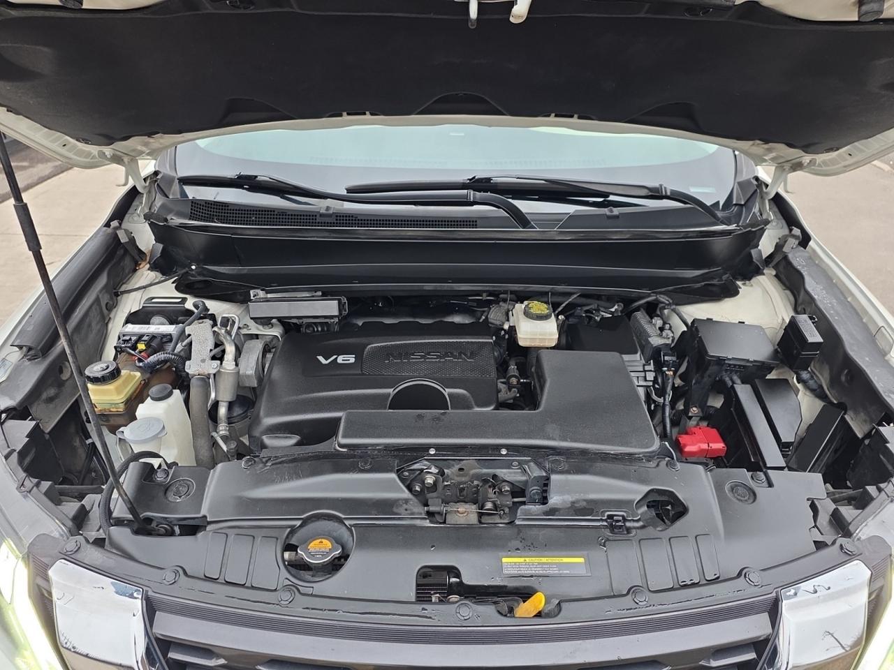 2019 Nissan Pathfinder PLATINUM * 1 OWNER / DVD / COOLED SEATS / DRIVER A Photo