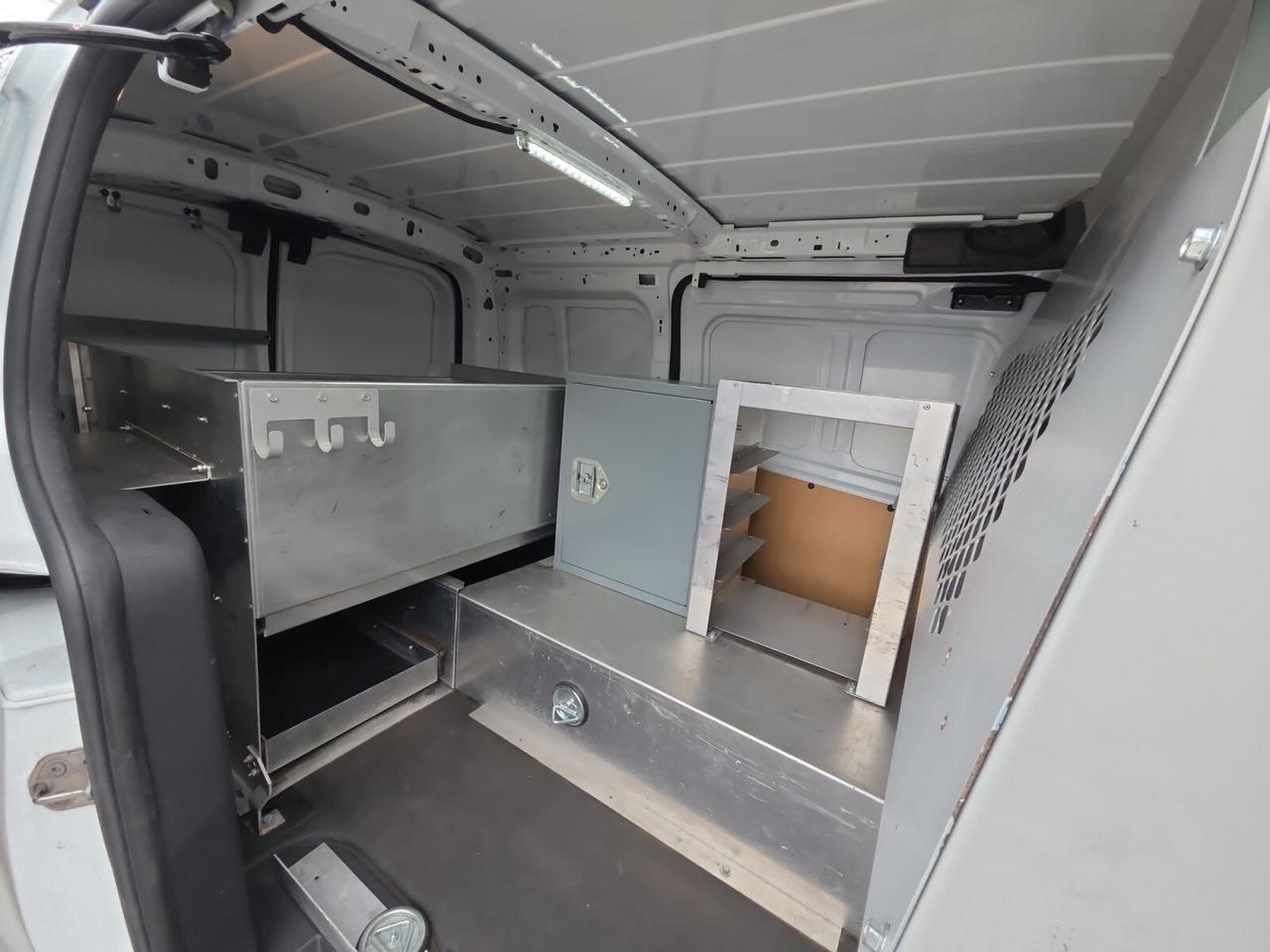 2018 Ford Transit Connect XL LWB W/REAR SYMMETRIC * CAMERA / SHELVES / CRUIS Photo