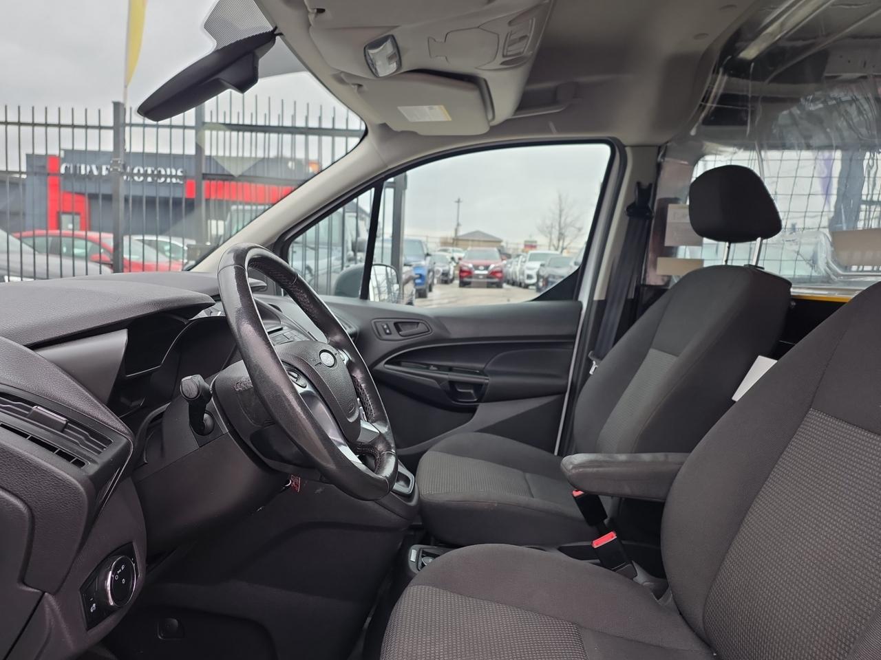 2018 Ford Transit Connect XL * NO ACCIDENTS / BACKUP CAMERA / SHELVES / CRUI Photo