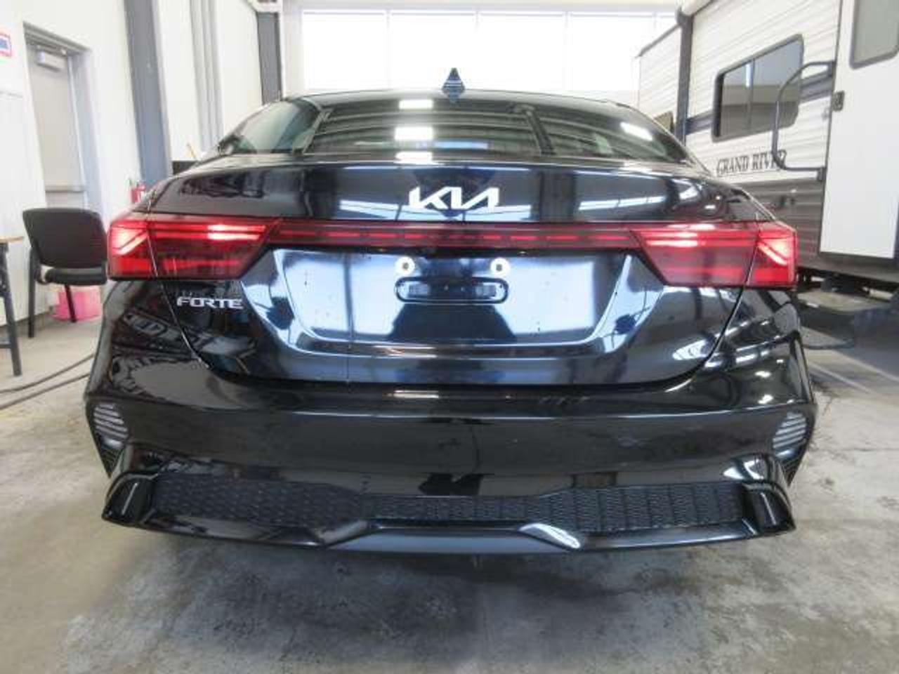 2024 Kia Forte EX, ALLOYS, A/C, HTD. SEATS, APPLE/ANDROID, 70K! Photo