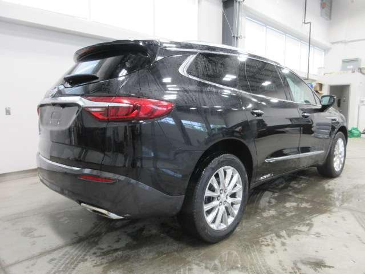 2020 Buick Enclave PREMIUM AWD V6, NAV, ROOF, LEATHER, 112K! Photo