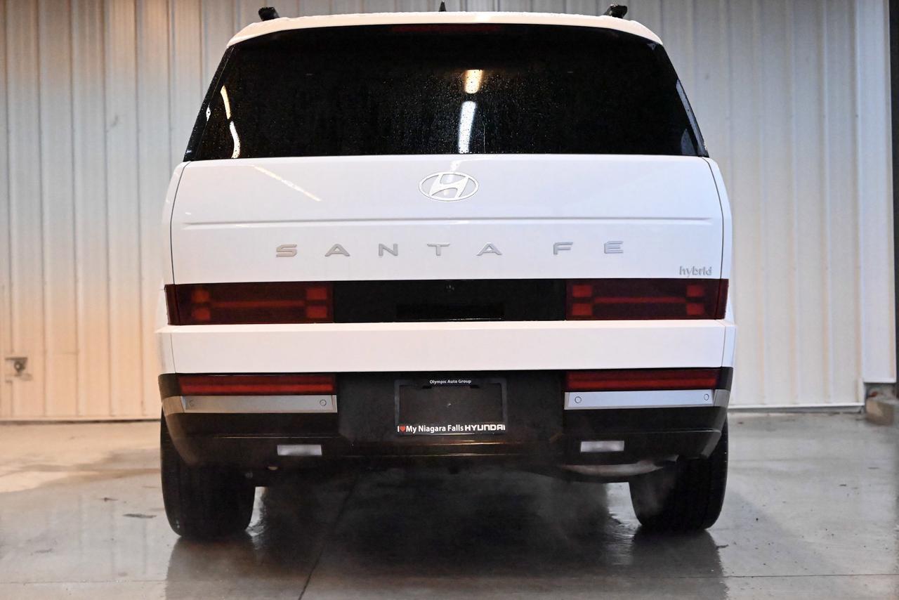 2025 Hyundai Santa Fe Hybrid 1-Owner / Preferred AWD w/Trend Pkg Photo3