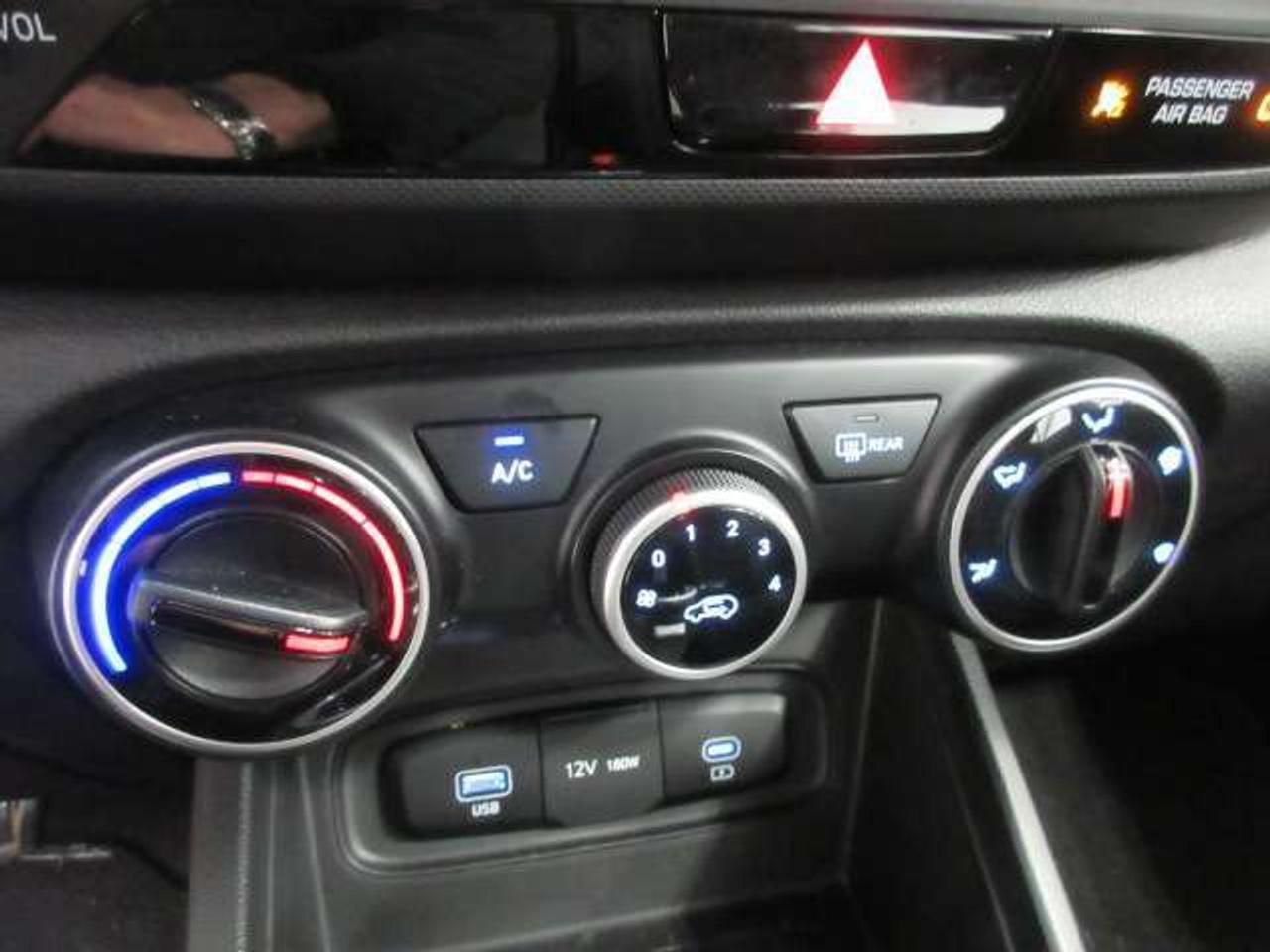 2024 Hyundai Venue PREFERRED, HTD. SEATS, APPLE/ANDROID, A/C, 74K! Photo