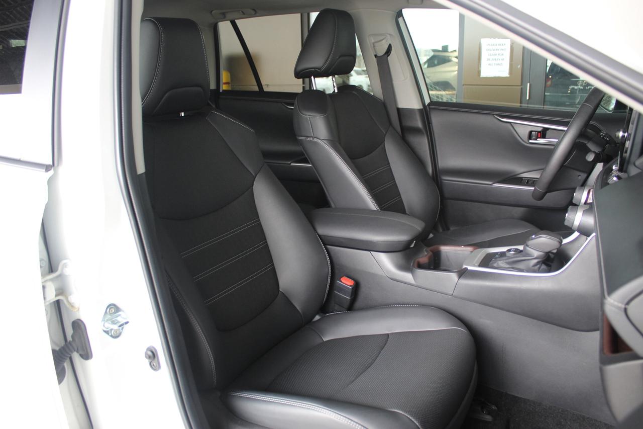 2024 Toyota RAV4 LIMITED  Photo