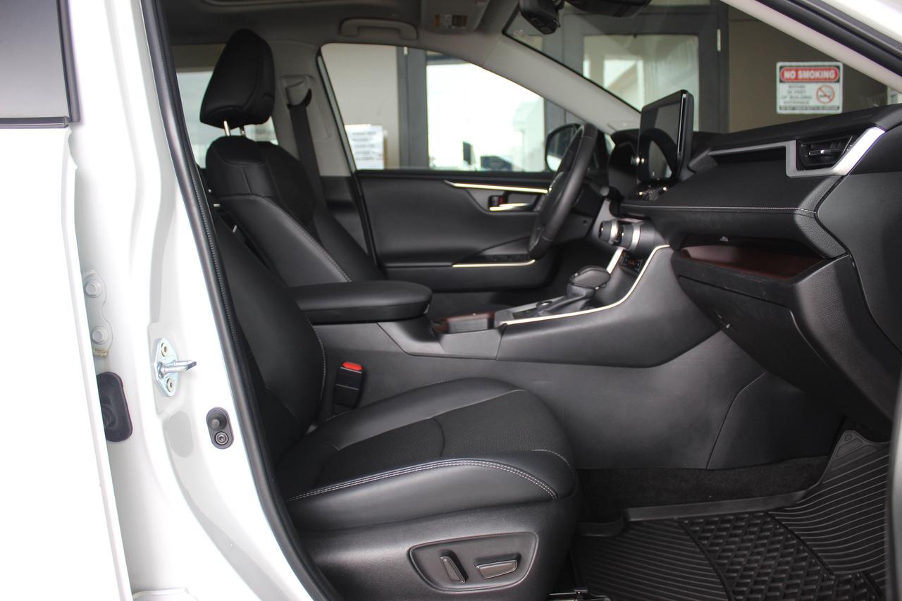 2024 Toyota RAV4 LIMITED  Photo