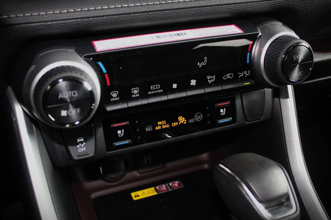 2024 Toyota RAV4 LIMITED  Photo