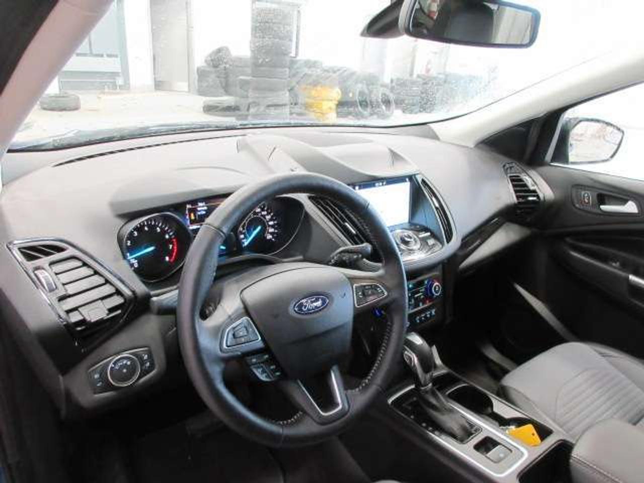 2017 Ford Escape TITANIUM, NAV, ROOF, LOADED, JUST 77K! Photo