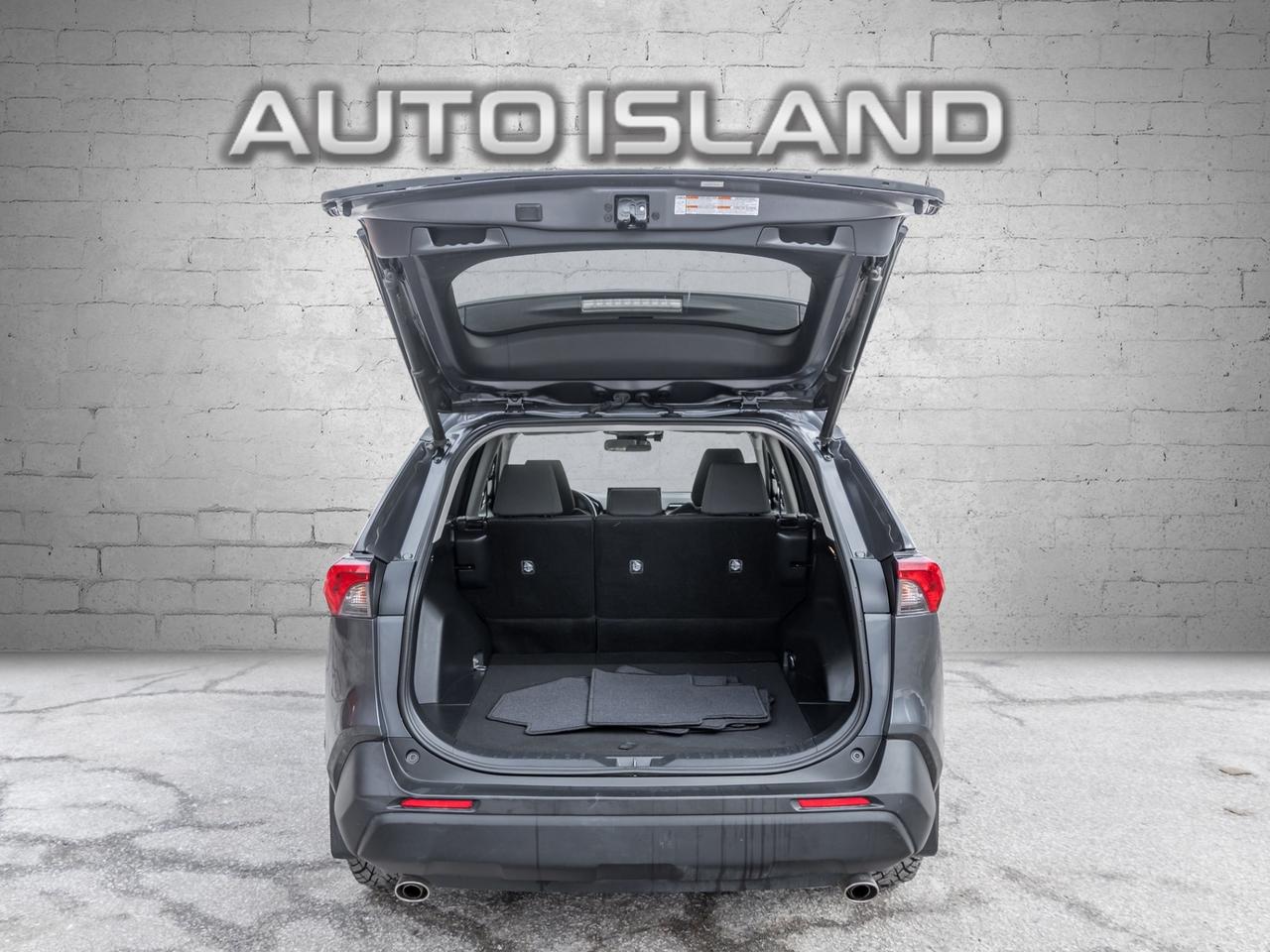 2020 Toyota RAV4 Hybrid XLE AWD Photo