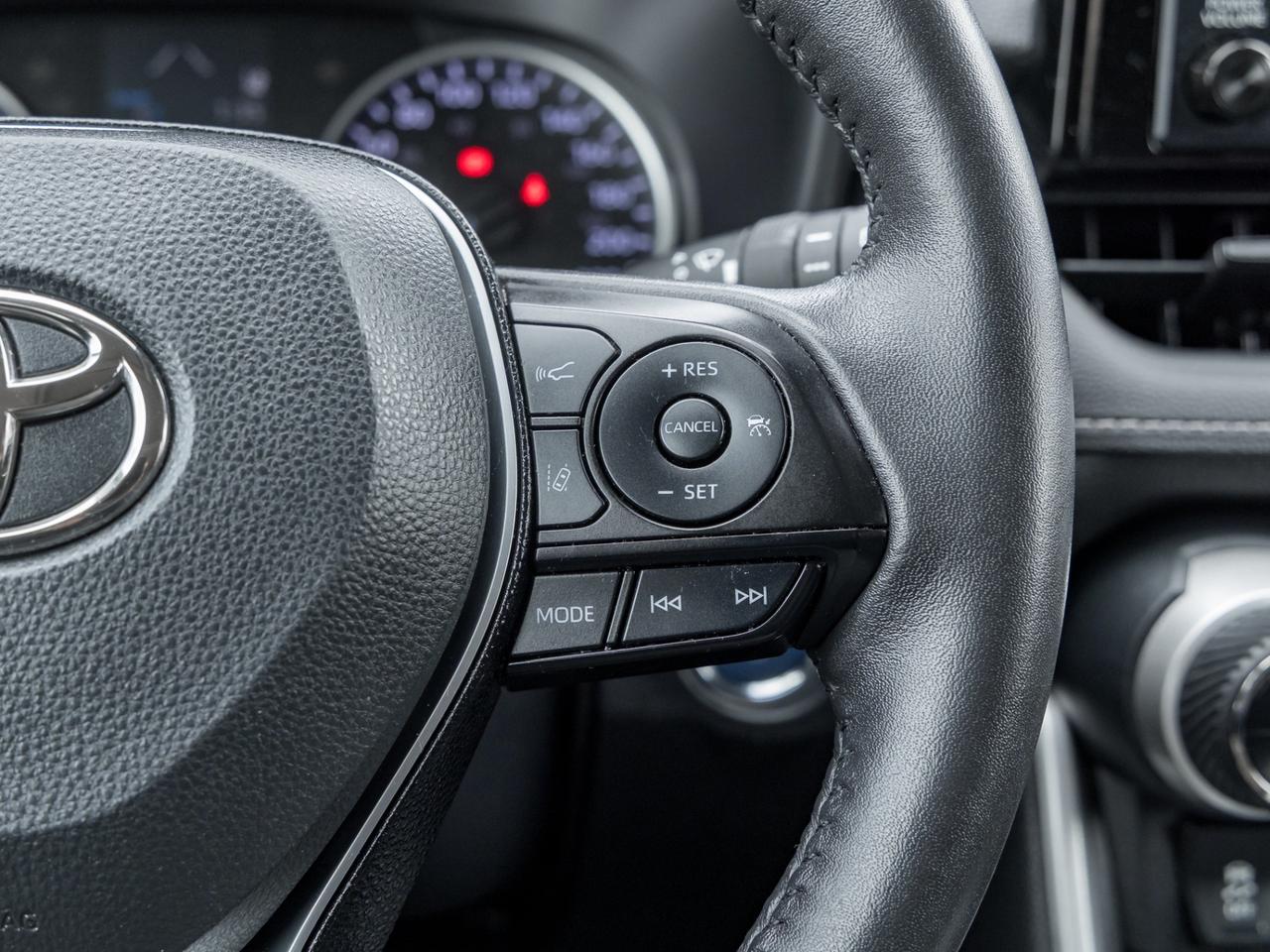 2020 Toyota RAV4 Hybrid XLE AWD Photo