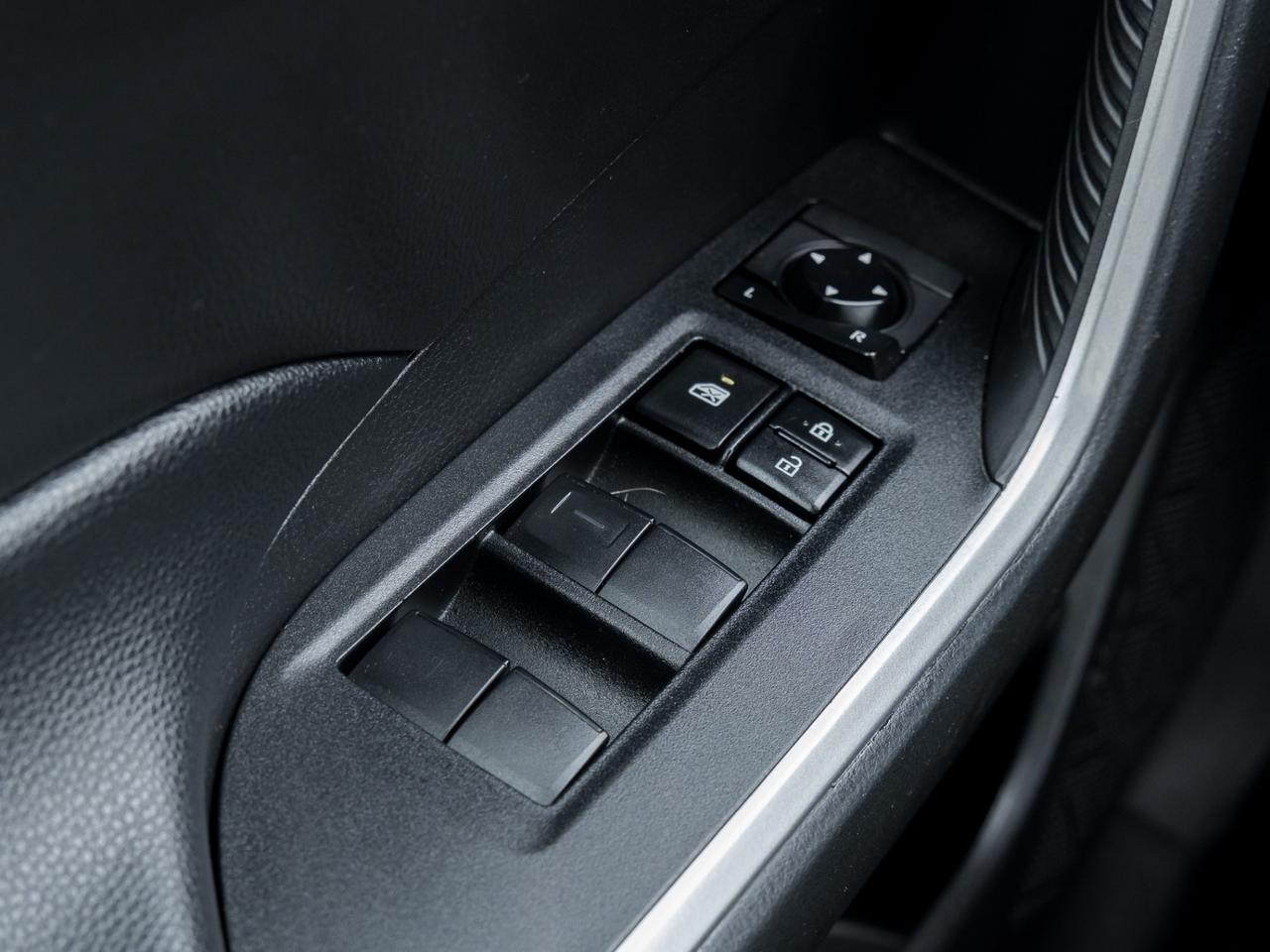 2020 Toyota RAV4 Hybrid XLE AWD Photo