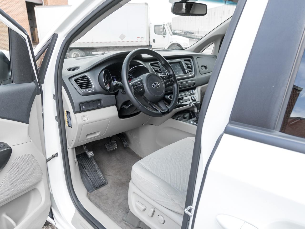 2019 Kia Sedona LX FWD Photo