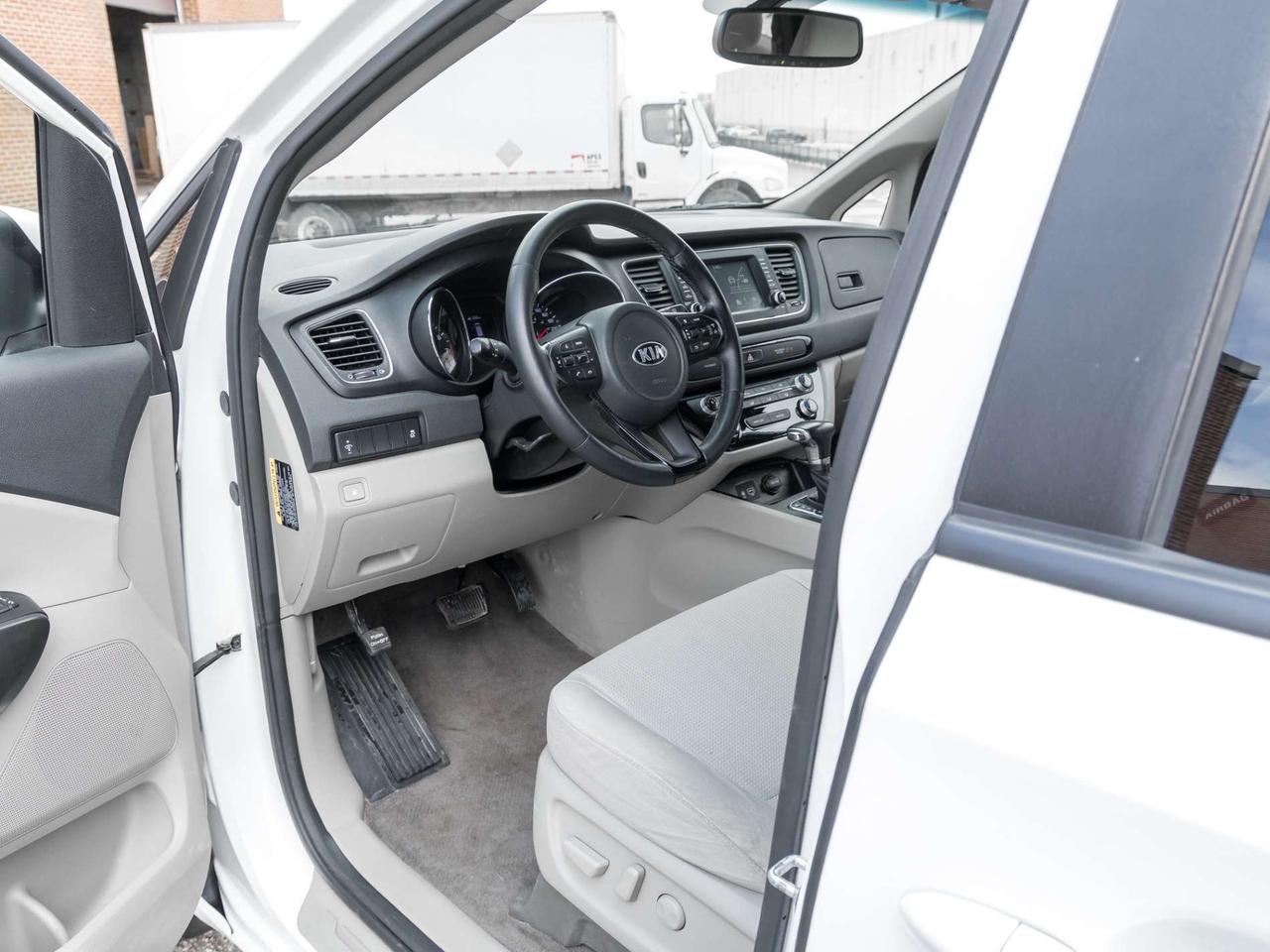 2019 Kia Sedona LX FWD Photo
