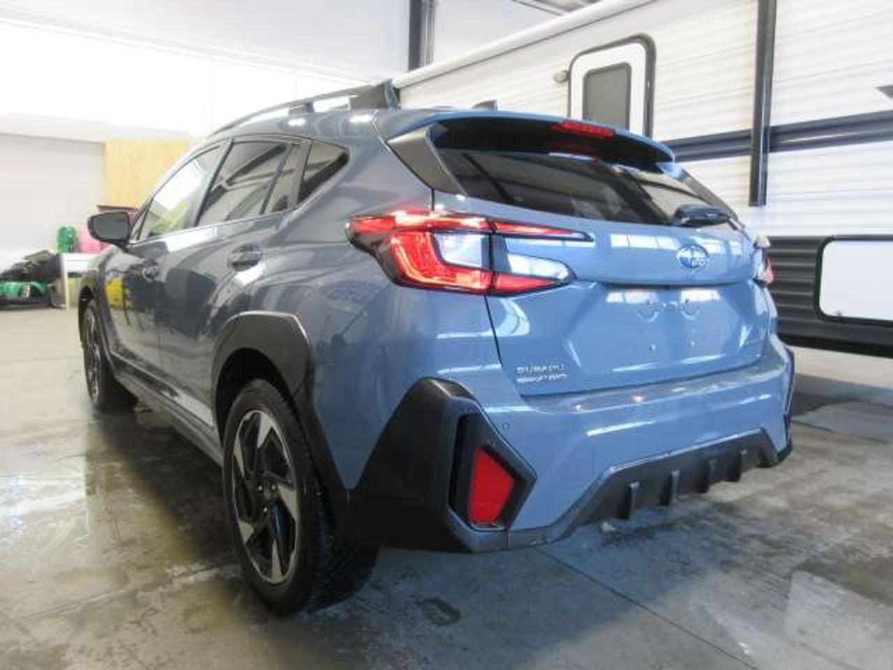 2024 Subaru Crosstrek LIMITED, NAV, ROOF, LEATHER, APPLE/ANDROID, 85K! Photo